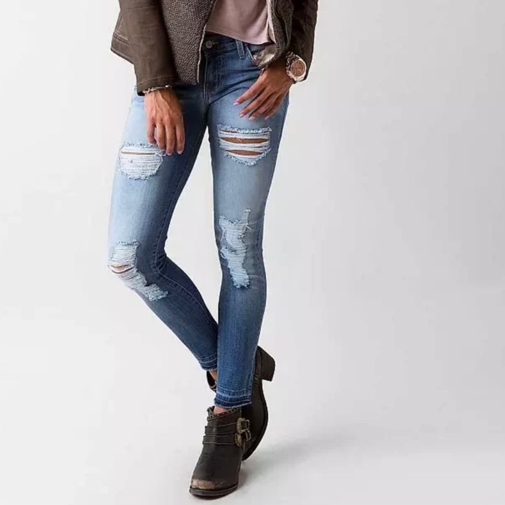 Kancan distressed jeans, size 29, EUC.